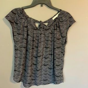 LC black and white top